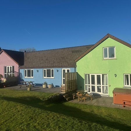Trenewydd Farm Holiday Cottages Cardigan Kültér fotó