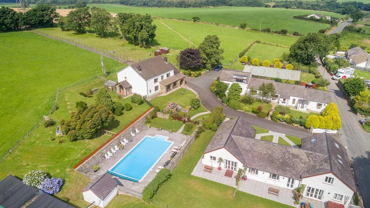 Trenewydd Farm Holiday Cottages Cardigan Kültér fotó