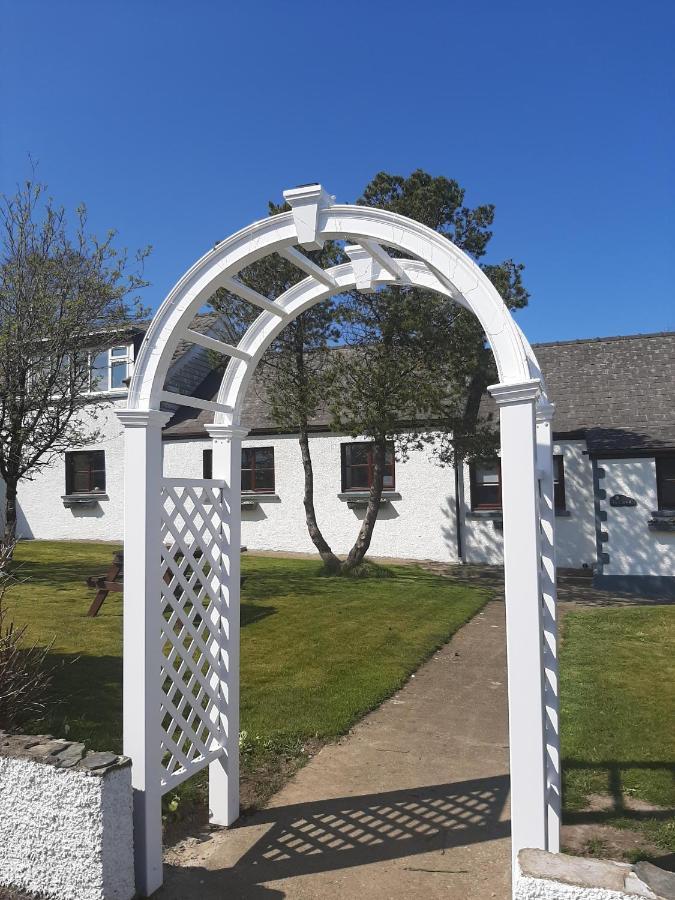 Trenewydd Farm Holiday Cottages Cardigan Kültér fotó