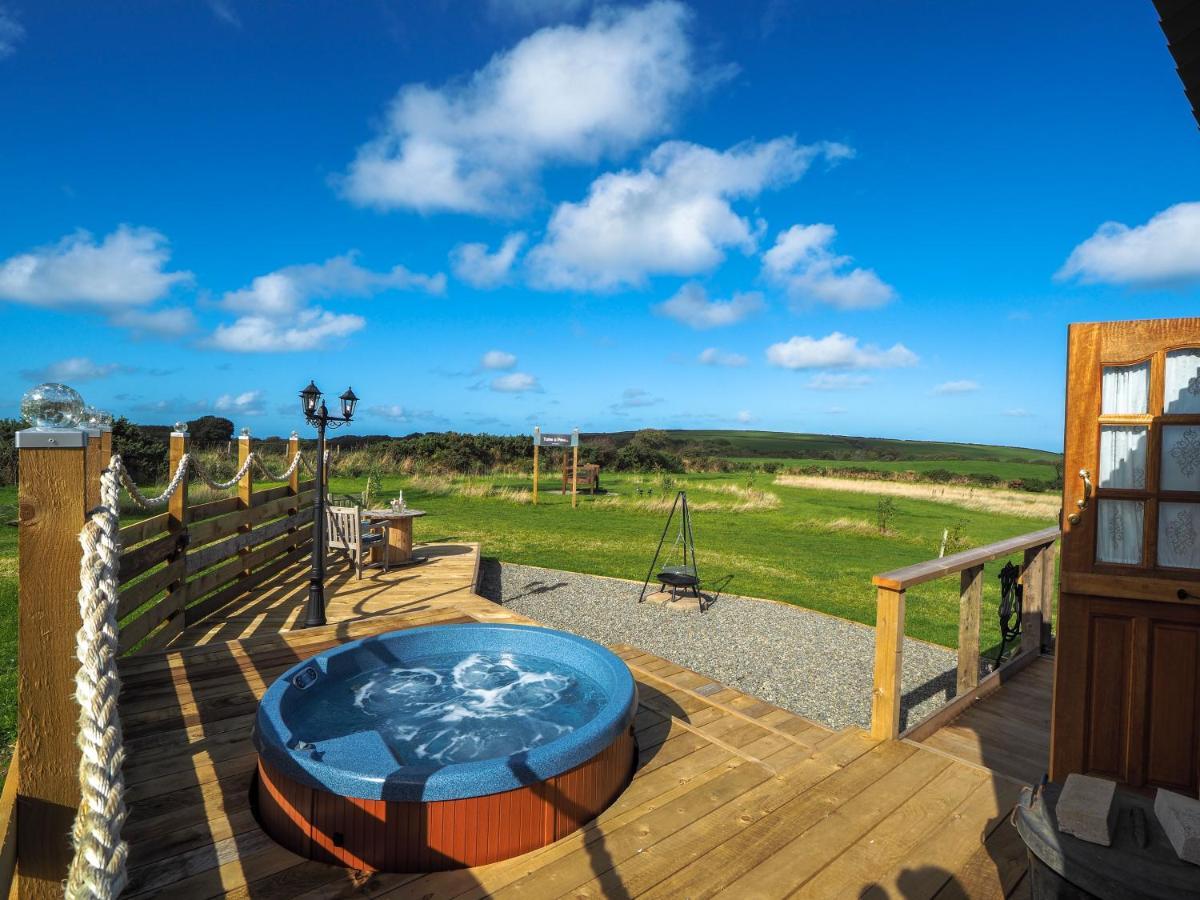 Trenewydd Farm Holiday Cottages Cardigan Kültér fotó