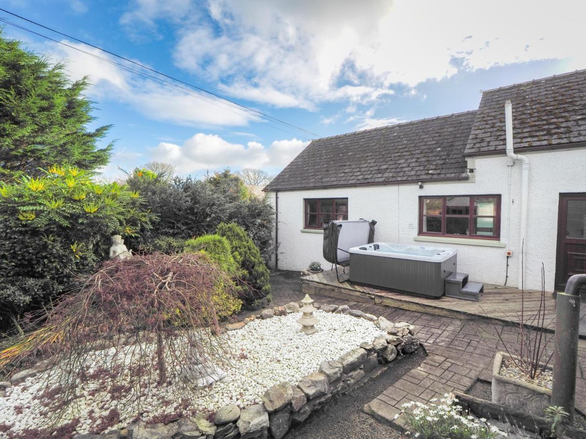 Trenewydd Farm Holiday Cottages Cardigan Kültér fotó